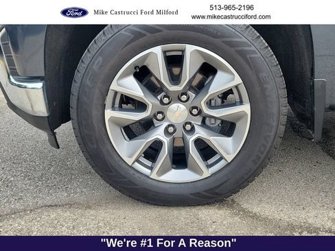 Used 2022 Chevrolet Silverado 1500 LT AWD/4WD image 9
