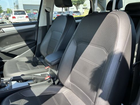 Used 2013 Volkswagen Passat 2.5 SE FWD image 16