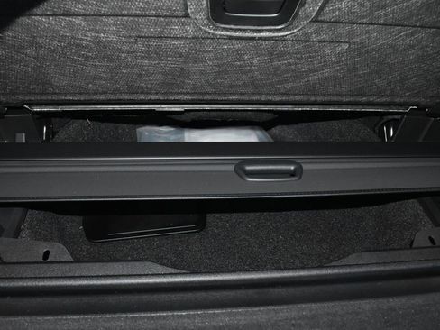 Certified 2025 BMW X7 xDrive40i image 31