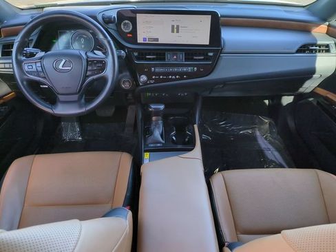 Used 2024 Lexus ES 300h w/ Premium Package FWD image 27