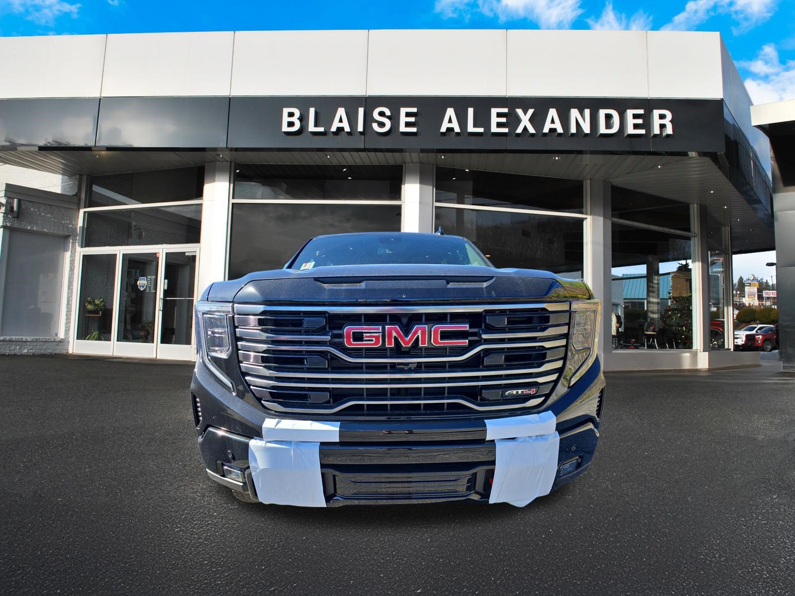 New 2026 GMC Sierra 1500 AT4 w/ LPO, Black Badging Package AWD/4WD image 8