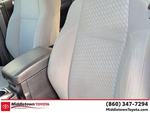 Certified 2022 Toyota Tacoma SR5 AWD/4WD image 14