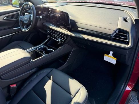 New 2026 Chevrolet Traverse LT w/ Driver Confidence Package FWD image 16