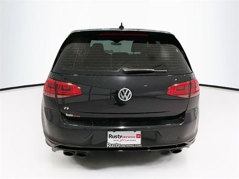 Used 2017 Volkswagen Golf 4-Door image 6