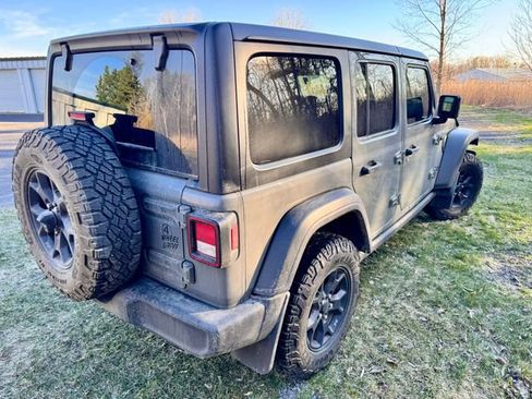Used 2022 Jeep Wrangler Unlimited Sport AWD/4WD image 5