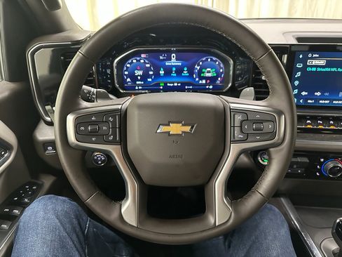 Certified 2024 Chevrolet Silverado 1500 LTZ w/ Technology Package image 29