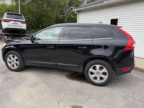 Used 2013 Volvo XC60 3.2 AWD/4WD image 3