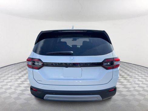 New 2025 Honda Pilot EX-L image 5