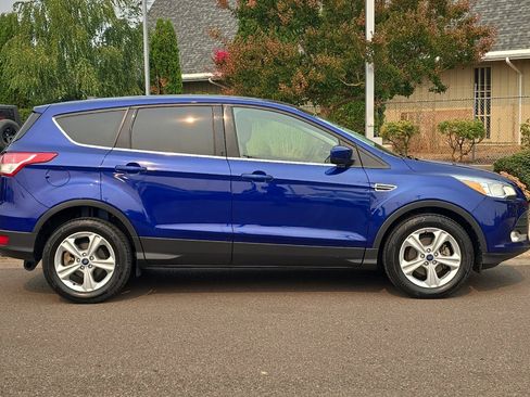 Used 2015 Ford Escape SE FWD image 3