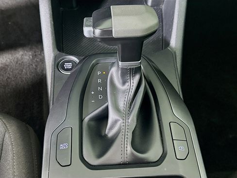 Used 2025 Kia K4 LXS image 24