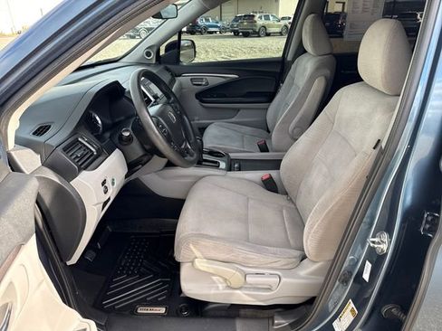 Used 2017 Honda Pilot LX image 19