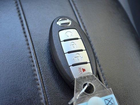 Used 2022 Nissan Rogue Sport SV w/ Technology Package image 19