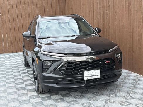 Used 2025 Chevrolet TrailBlazer RS w/ Convenience Package FWD image 10
