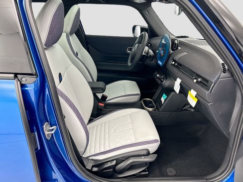 New 2026 MINI Cooper 4-Door Hardtop image 19