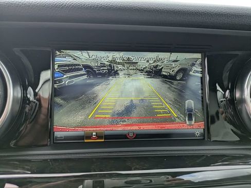 Used 2020 Mercedes-Benz SLC 300 image 20