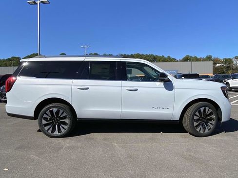 New 2025 Ford Expedition Max Platinum w/ Driver's Package image 2