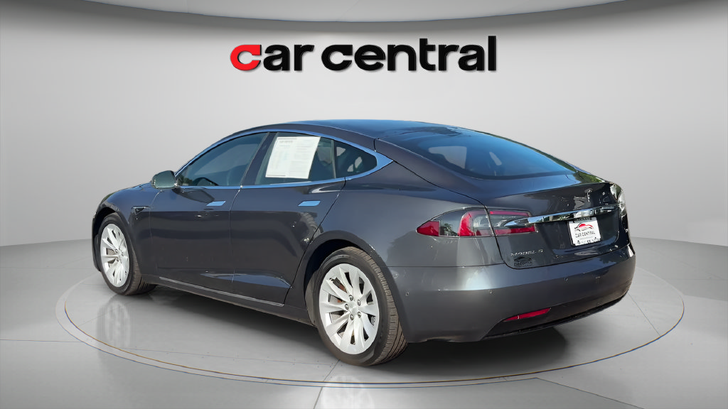 Used 2018 Tesla Model S 100D AWD/4WD image 4