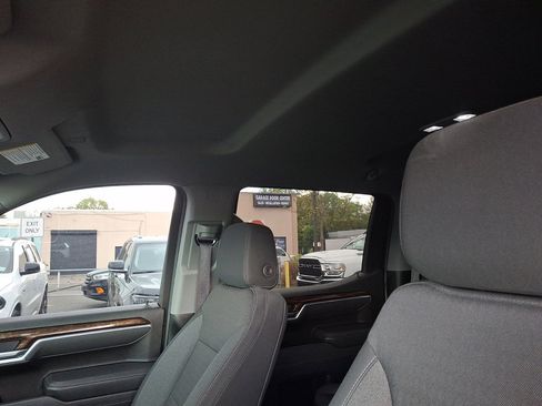 Used 2025 GMC Sierra 1500 Elevation image 24
