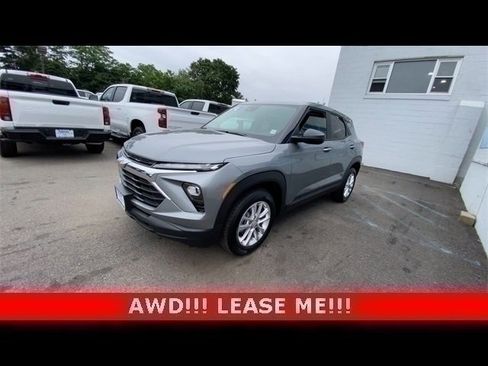 Used 2025 Chevrolet TrailBlazer LS w/ LS Convenience Package image 5