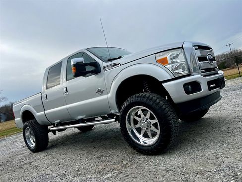 Used 2013 Ford F350 Platinum w/ FX4 Off Road Pkg image 38