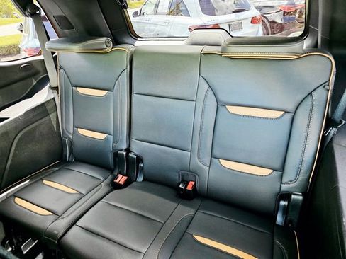 Used 2024 GMC Yukon AT4 w/ AT4 Premium Plus Package AWD/4WD image 26