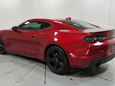 Used 2019 Chevrolet Camaro LT w/ RS Package image 7