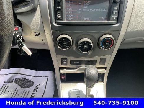 Used 2013 Toyota Corolla LE FWD image 15