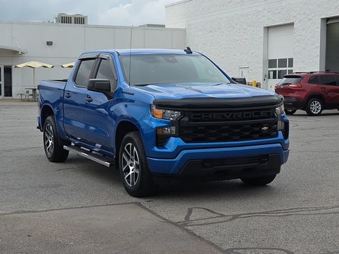 Used 2022 Chevrolet Silverado 1500 Custom RWD image 1