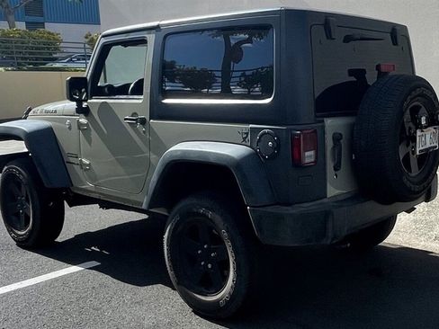 Used 2017 Jeep Wrangler Sport w/ Quick Order Package 24S AWD/4WD image 3
