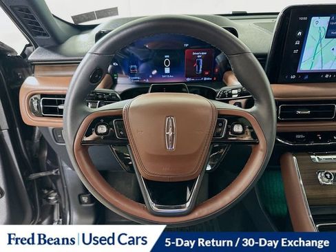 Certified 2025 Lincoln Aviator Reserve w/ Illumination Package AWD/4WD image 13