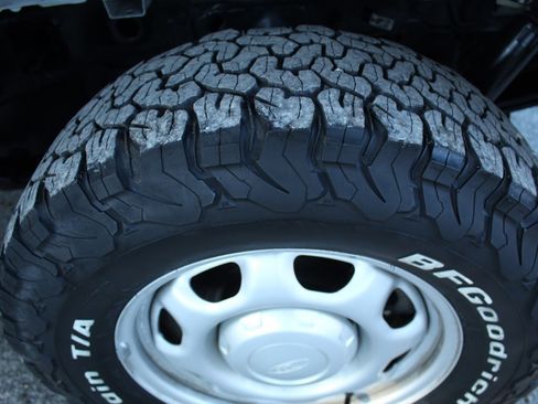 Used 2022 Ford F150 XL w/ Equipment Group 101A High image 9