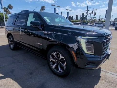 Used 2025 GMC Yukon AT4 Ultimate AWD/4WD image 2