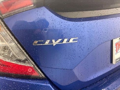Used 2019 Honda Civic Sport image 32