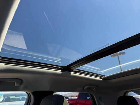 Certified 2023 Chevrolet TrailBlazer LT w/ Sun and Liftgate Package image 21