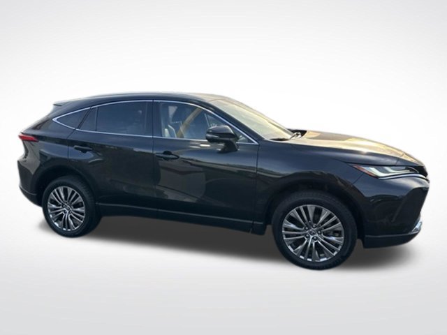 Certified 2023 Toyota Venza XLE AWD/4WD image 28