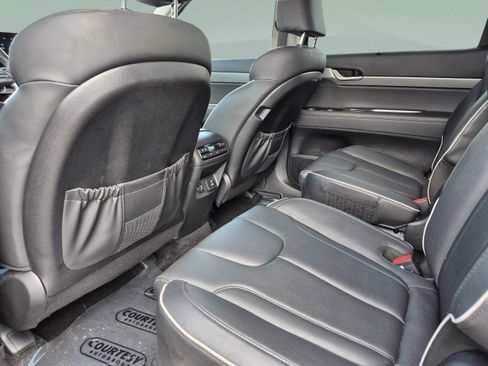 Certified 2024 Hyundai Palisade SEL w/ Premium Package FWD image 16
