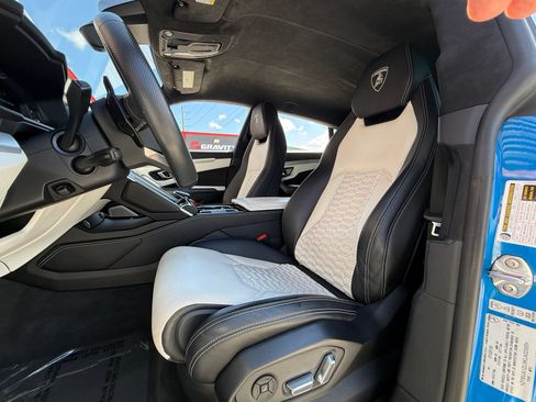 Used 2019 Lamborghini Urus AWD/4WD image 20