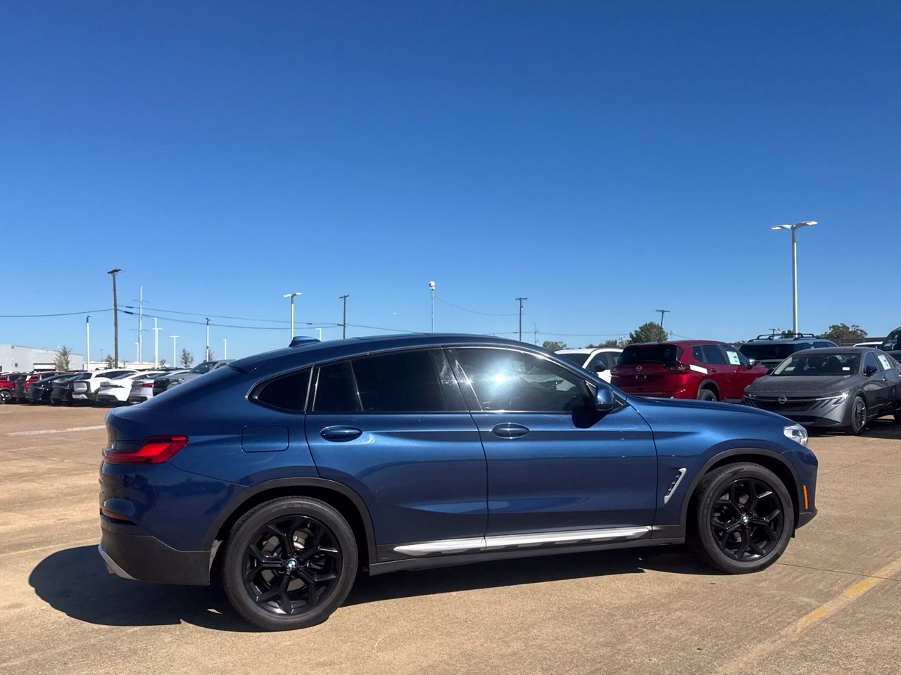 Used 2021 BMW X4 xDrive30i AWD/4WD image 30