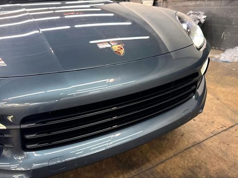 Used 2019 Porsche Cayenne AWD/4WD image 33