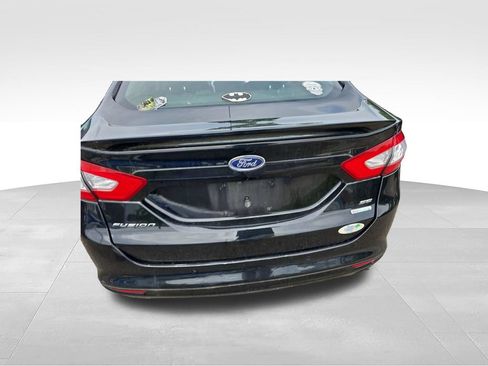Used 2016 Ford Fusion SE FWD image 7