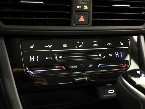 New 2026 Volkswagen Jetta SE image 21