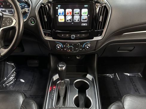 Used 2019 Chevrolet Traverse LT w/ LPO, Floor Liner Package FWD image 30