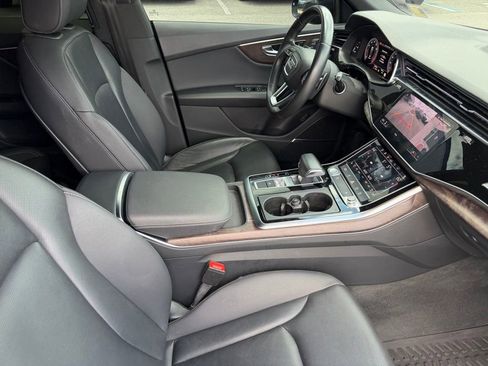 Used 2019 Audi Q8 Premium Plus AWD/4WD image 17