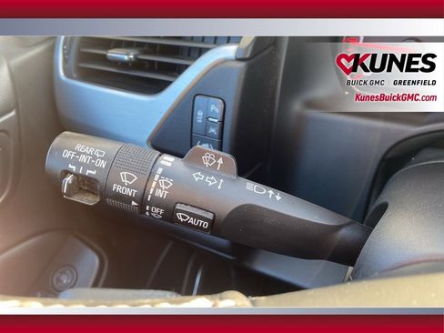 Used 2016 GMC Yukon XL SLT image 26