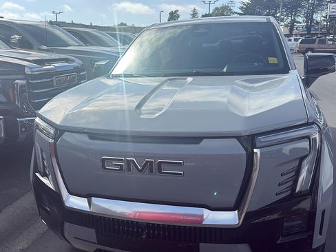 Used 2024 GMC Sierra EV Denali AWD/4WD image 2