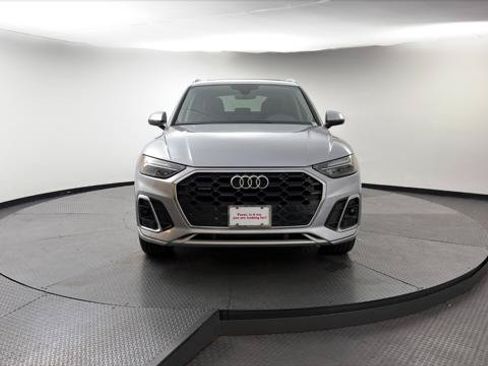 Used 2023 Audi Q5 2.0T Premium w/ Convenience Package AWD/4WD image 12