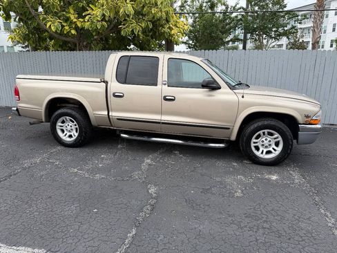 Used 2004 Dodge Dakota SLT w/ PWR Convenience Group RWD image 1