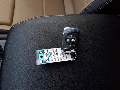 Used 2021 Volkswagen Atlas Cross Sport SEL image 16