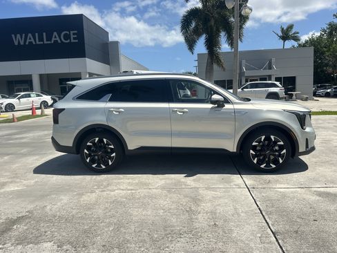 New 2026 Kia Sorento SX FWD image 5