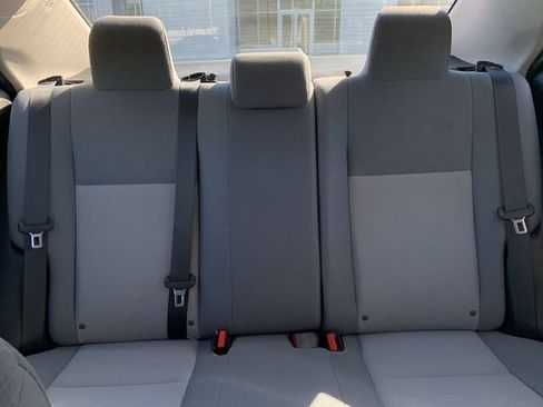 Used 2015 Toyota Corolla L FWD image 27
